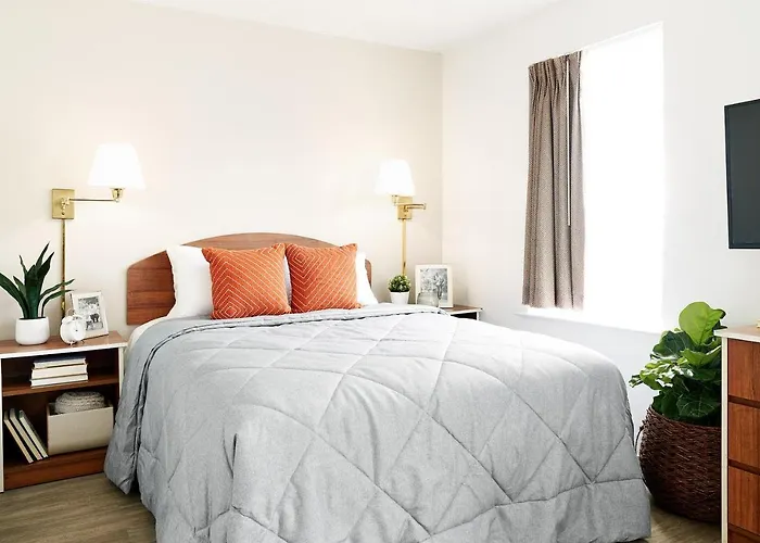 Intown Suites Extended Stay Columbus Oh - North